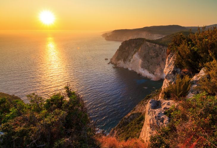 mini bus tours zakynthos